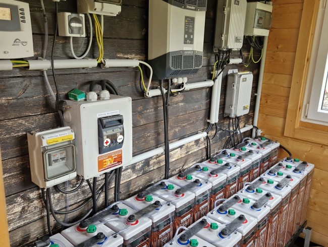 Geb&auml;udeinstallationen & PV-Speicheranlagen